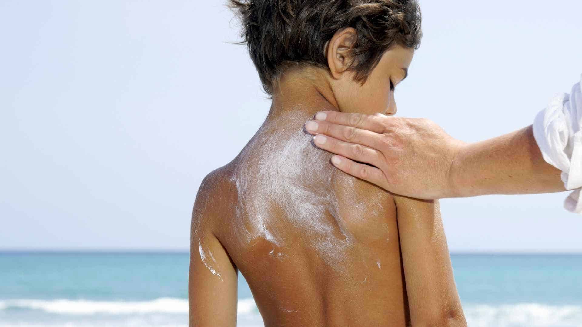 Does sunscreen make your skin lighter? - Health solution blog